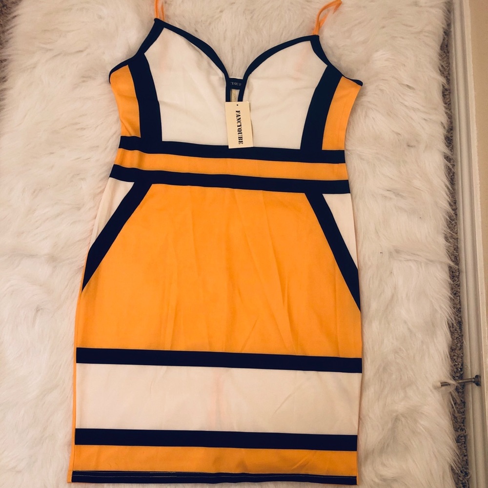 NWT Backless Knee Dress Bodycon